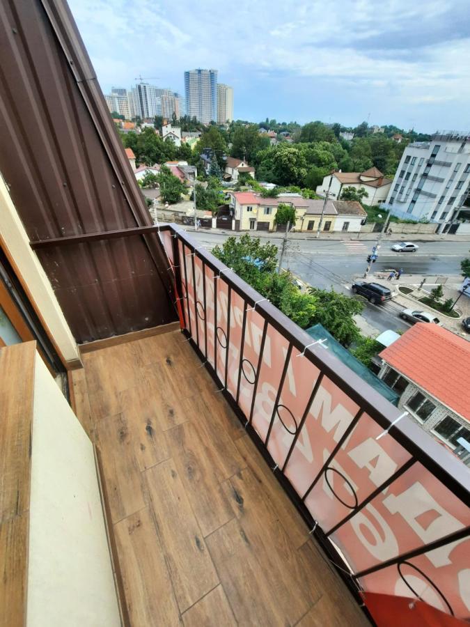 Квартира На 10-Й Фонтана Appartement Odessa Buitenkant foto